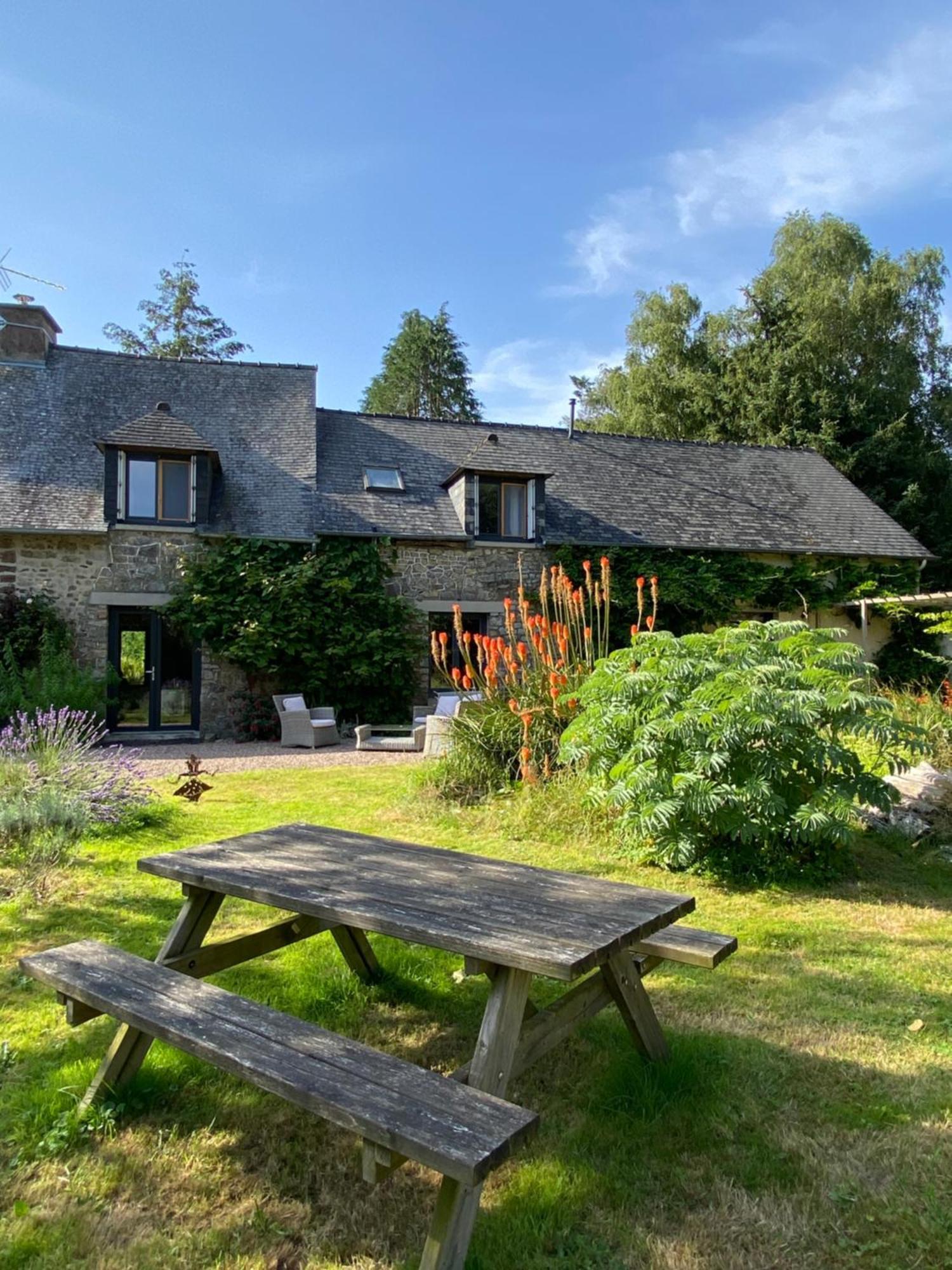 L'Hôtié de Brocéliande Paimpont Exterior foto